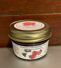 Load image into Gallery viewer, Berries and Flour Jam
